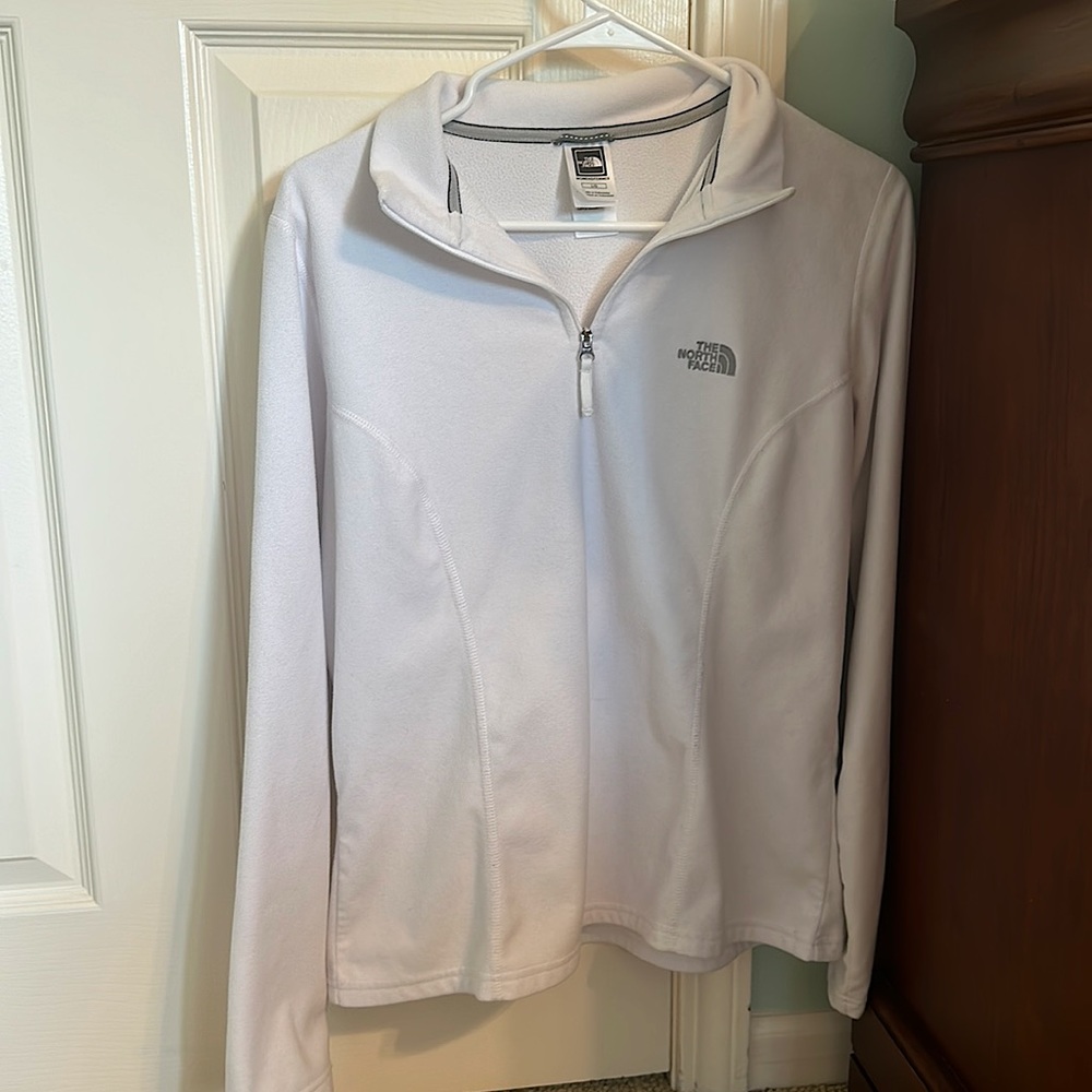Size Large, White, lightweight NorthFace Quarter zip